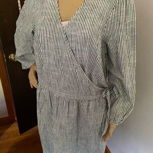 Very nice crossover stripes dress